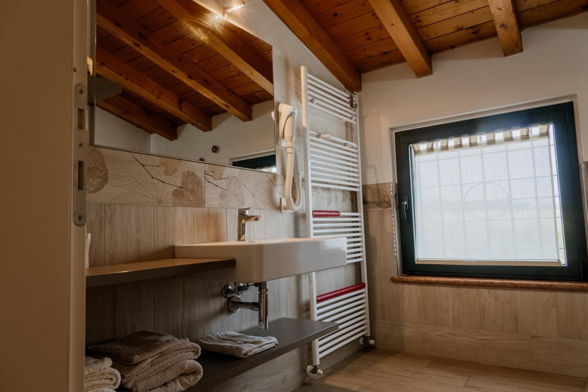Agriturismo" Il Glicine Bianco" Monzambano Exterior foto