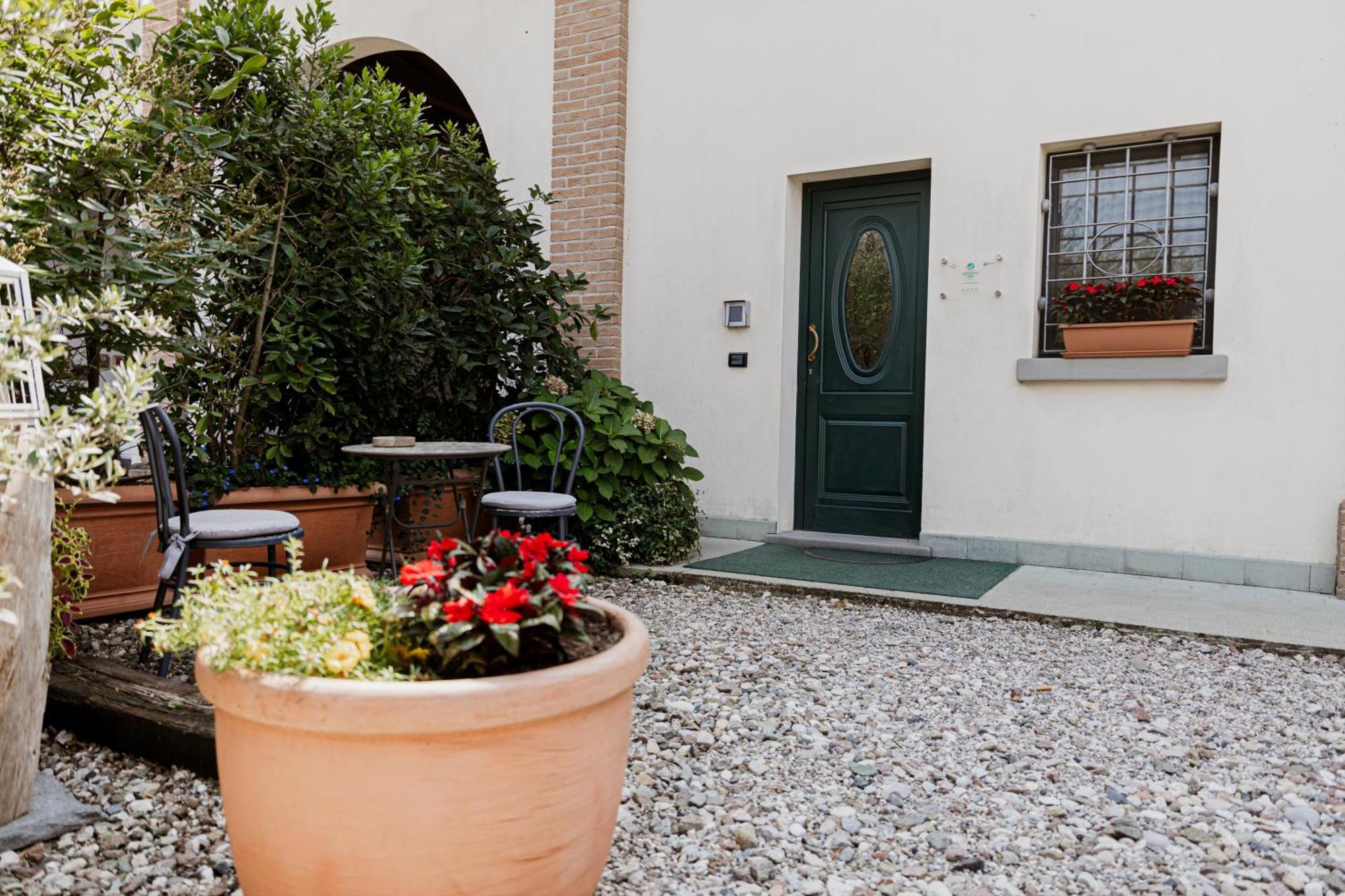 Agriturismo" Il Glicine Bianco" Monzambano Exterior foto